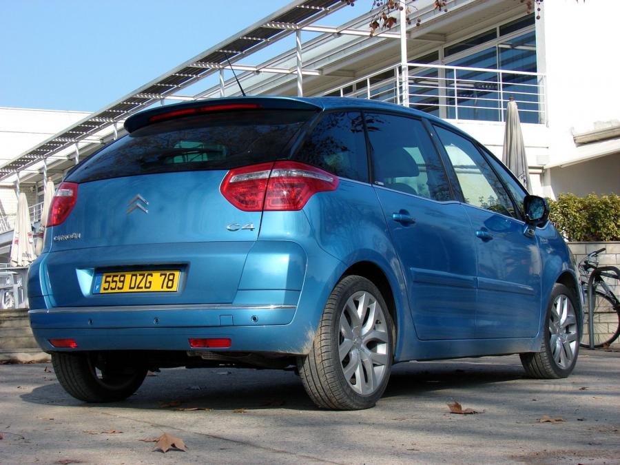  Citroen C4 Picasso 2007 года  (фото 14 из 117)